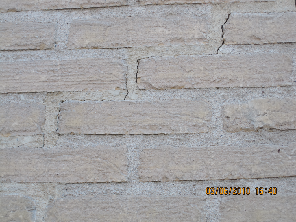 Coha-Gevelrenovatie-Scheurherstel-Aan-Metselwerk-Voorne-Aan-Zee